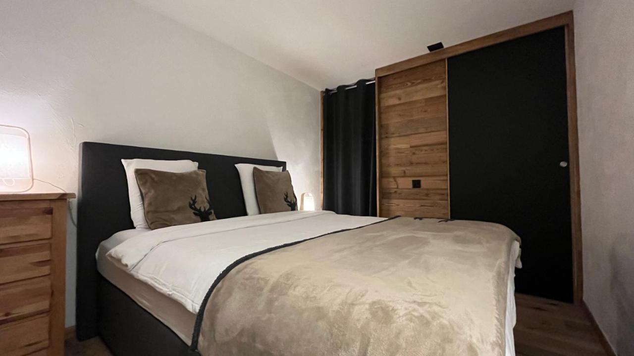 Les Cerfs - Appartement & Studio - Anzère Exteriör bild