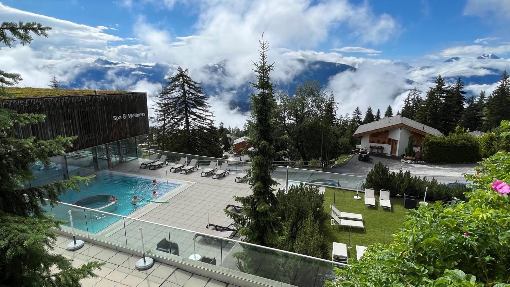 Les Cerfs - Appartement & Studio - Anzère Exteriör bild
